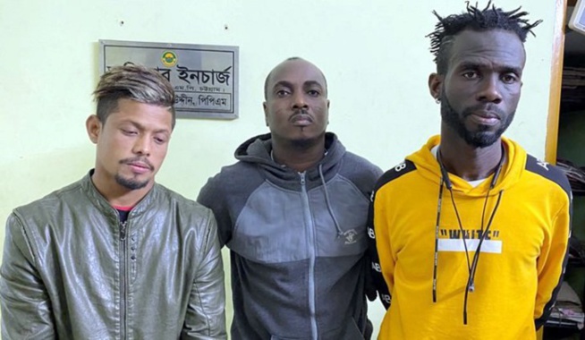 Bangladesh: Deux footballeurs ghanéens arrêtés en possession de la drogue Bangladesh: Deux footballeurs ghanéens arrêtés en possession de la drogue