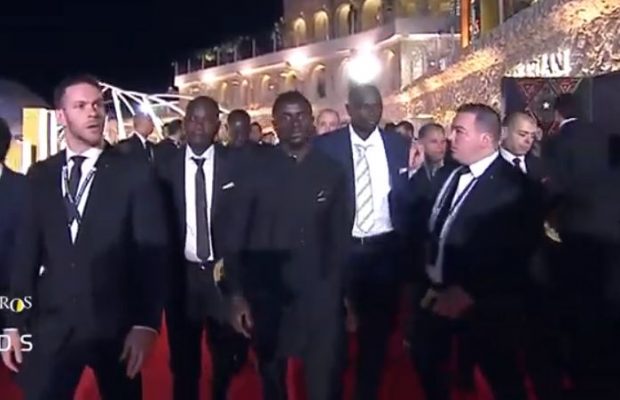 Cérémonie Ballon d’or africain: Les images de l’arrivée de Sadio Mané en Sagnsé Sénégalais Cérémonie Ballon d’or africain: Les images de l’arrivée de Sadio Mané en Sagnsé Sénégalais