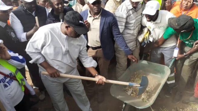 Cleaning day : Macky Sall « exhorte les forces vives de la Nation à œuvrer en permanence...»