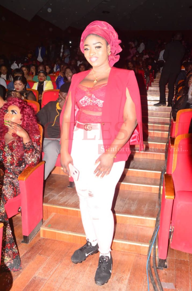 Admirez les super "SANGNE SÉ" des femmes ce 10 janvier au grand theatre avec Sidy Diop à vous couper le souffle. Admirez les super "SANGNE SÉ" des femmes ce 10 janvier au grand theatre avec Sidy Diop à vous couper le souffle.