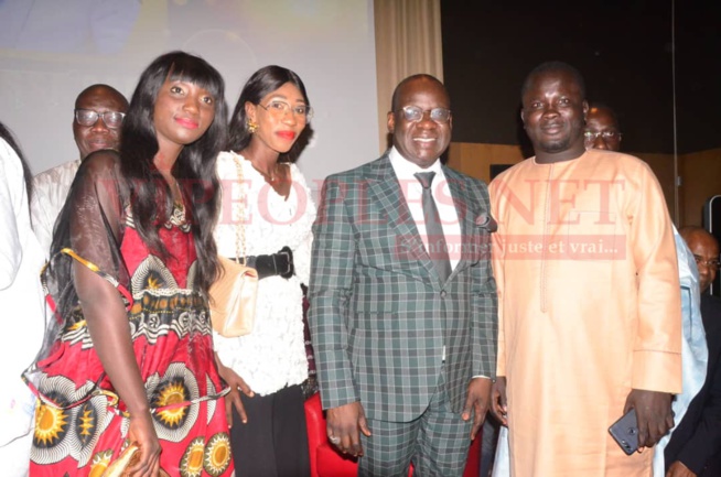 11eme Anniversaire Rewmi quotidien:   Me Moussa Sarr désigné homme de l'année 2019. 11eme Anniversaire Rewmi quotidien:   Me Moussa Sarr désigné homme de l'année 2019.