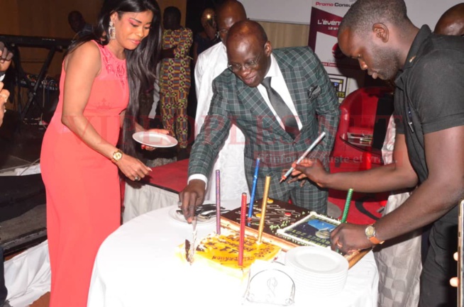 L'intégralité des images de la 11eme anniversaire de Rewmi quotidien du Pdt Mbagnick Diop qui désigne Me Moussa Sarr Homme de l'année.
