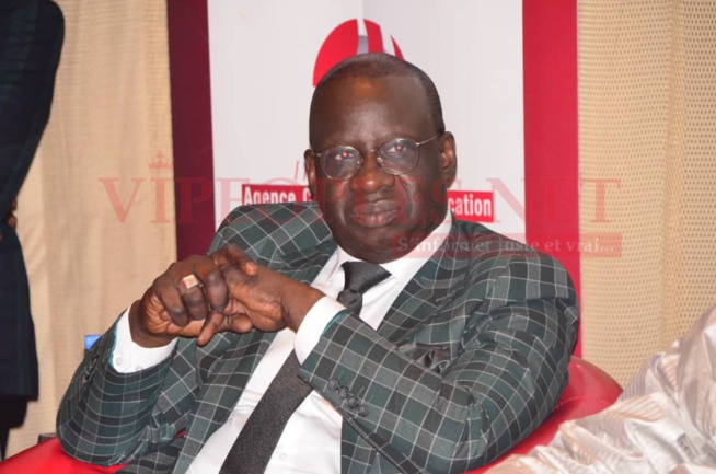 L'intégralité des images de la 11eme anniversaire de Rewmi quotidien du Pdt Mbagnick Diop qui désigne Me Moussa Sarr Homme de l'année.