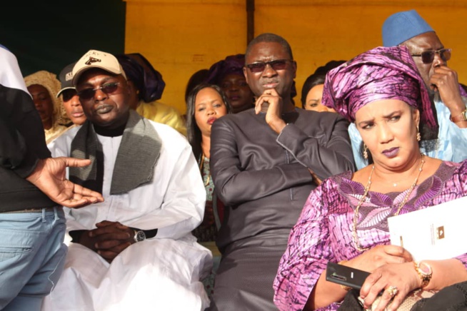 Lancement de la Tournée Nationale du Mouvement des femmes de l'APR: Les images de la rencontre à Rufisque ! Lancement de la Tournée Nationale du Mouvement des femmes de l'APR: Les images de la rencontre à Rufisque !