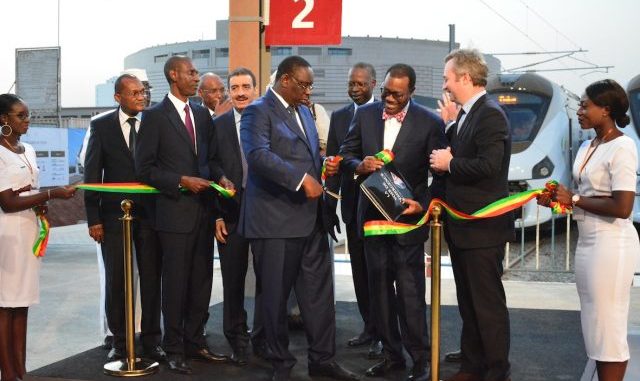 Il y a un an, Macky inaugurait le Ter qui n’est toujours pas sorti de terre