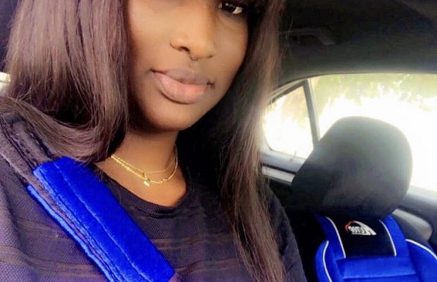 La ravissante Bébé Sy, aussi belle avec ou sans maquillage