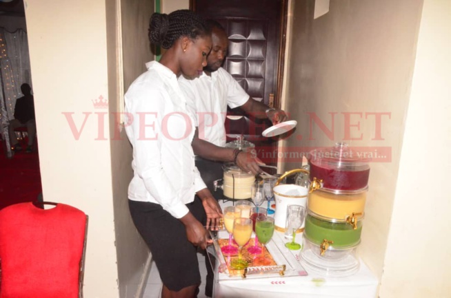 Les 85 images de l'anniversaire royal du Président Mbagnick Diop élu Homme de l'ANNÉE par Vipeoples.net Les 85 images de l'anniversaire royal du Président Mbagnick Diop élu Homme de l'ANNÉE par Vipeoples.net