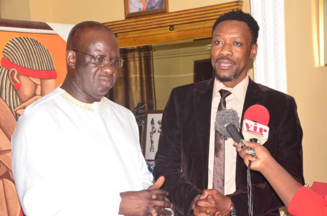VIPEOPLES décerne le trophée de l'homme de l'année 2019 au président Mbagnick Diop du MEDS. CATEGORIE HOMME D'AFFAIRES