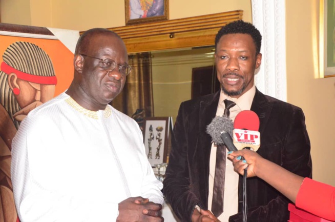 VIPEOPLES décerne le trophée de l'homme de l'année 2019 au président Mbagnick Diop du MEDS. CATEGORIE HOMME D'AFFAIRES