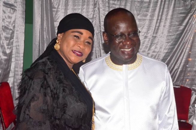VIPEOPLES décerne le trophée de l'homme de l'année 2019 au président Mbagnick Diop du MEDS. CATEGORIE HOMME D'AFFAIRES