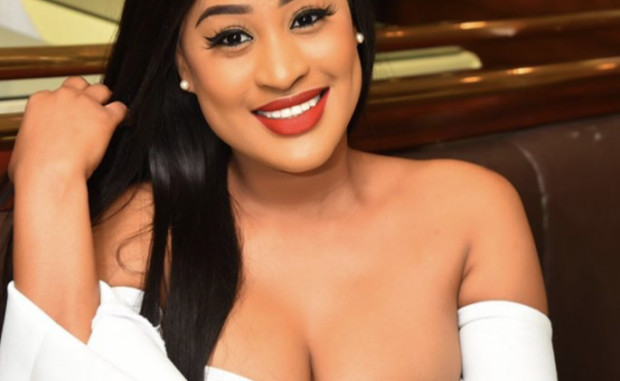 Charme, Classe et glamour : Esther Ndiaye fait sensation avec ses nouveaux clichés Charme, Classe et glamour : Esther Ndiaye fait sensation avec ses nouveaux clichés