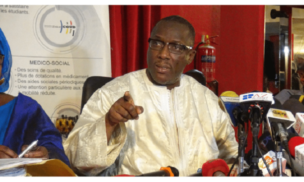 Malaise au Ministère de l’Enseignement Supérieur: Après le Directeur des Bourses, Pr Fatoumata Hann démissionne de la Direction Malaise au Ministère de l’Enseignement Supérieur: Après le Directeur des Bourses, Pr Fatoumata Hann démissionne de la Direction