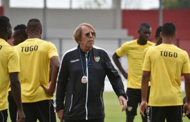 Claud Leroy sur le Sénégal: « Il peut avoir des surprises…, c’est presque comme en 2006 » Claud Leroy sur le Sénégal: « Il peut avoir des surprises…, c’est presque comme en 2006 »