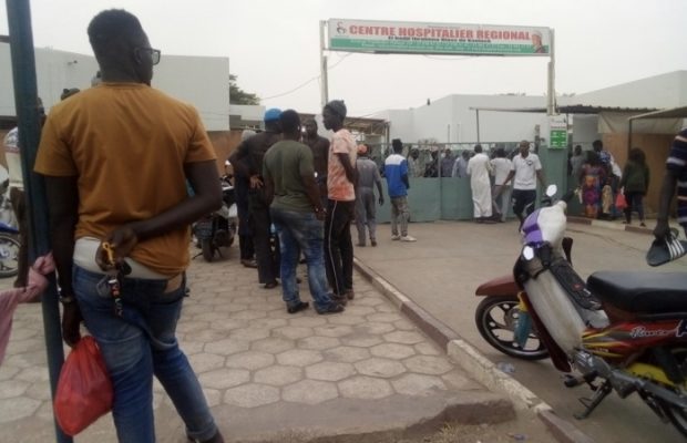  Décès du fils de Abdou Aziz, l' Américain : Les talibés Baye prennent d’assaut l’hôpital de Kaolack
