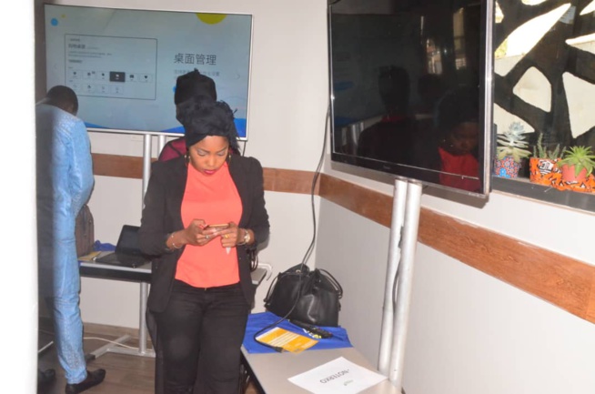 En direct Pullman: FDSUT lance la journée des START-UPS, expositions des participants. En direct Pullman: FDSUT lance la journée des START-UPS, expositions des participants.