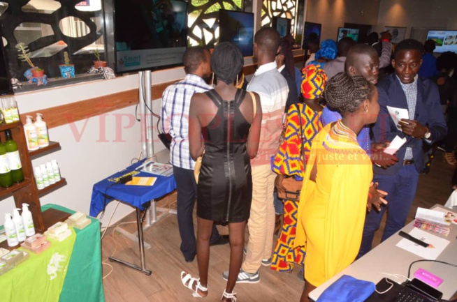 Les images de la journée des START-UPS por promouvoir l'entreprenariat sénégalais avec la FDSUT.