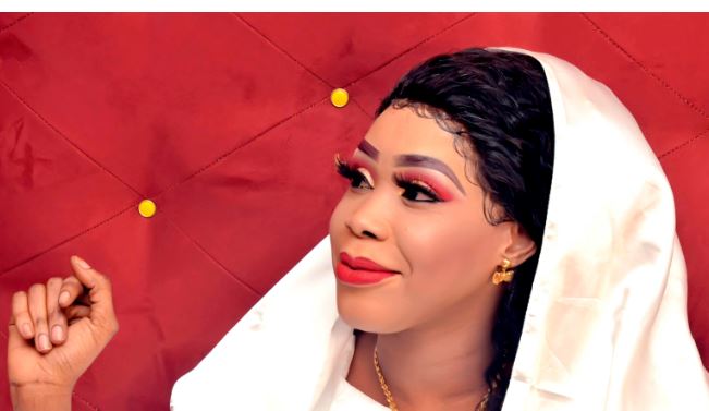 Voici les images exclusives du Mariage de la sublime Mame Awa Mbacké « princesse » la Fille de Cheikh Abdou Karim Mbacké à Thies;Regardez.. Voici les images exclusives du Mariage de la sublime Mame Awa Mbacké « princesse » la Fille de Cheikh Abdou Karim Mbacké à Thies;Regardez..