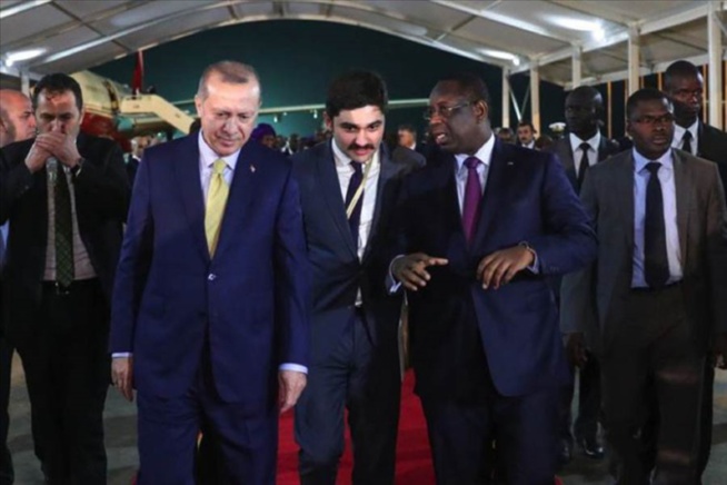 Le président Erdogan est arrivé à Dakar Le président Erdogan est arrivé à Dakar