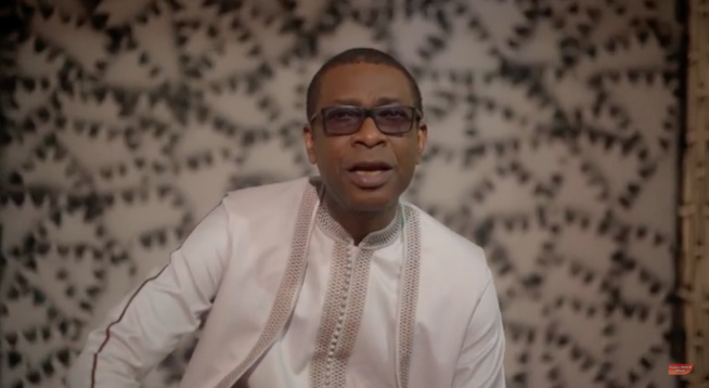 Le son HELLO de Youssou Ndour de son dernier album vers un disque d'or. Visitez itunes
