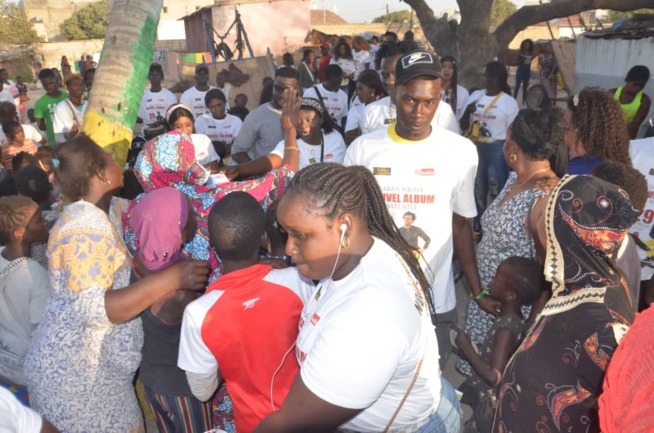 VIDÉO: 3000 Albums vendus en 24H, le fils de Moustapha Mbaye, Tarba Mbaye bat le record en 2020. VIDÉO: 3000 Albums vendus en 24H, le fils de Moustapha Mbaye, Tarba Mbaye bat le record en 2020.