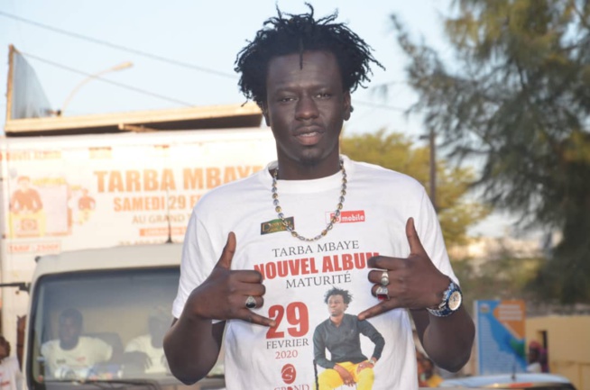 VIDÉO: 3000 Albums vendus en 24H, le fils de Moustapha Mbaye, Tarba Mbaye bat le record en 2020.
