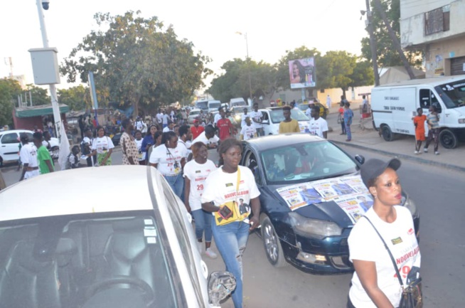 VIDÉO: 3000 Albums vendus en 24H, le fils de Moustapha Mbaye, Tarba Mbaye bat le record en 2020. VIDÉO: 3000 Albums vendus en 24H, le fils de Moustapha Mbaye, Tarba Mbaye bat le record en 2020.