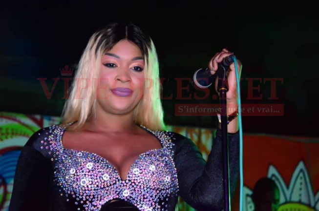 20 PHOTOS: Quand la classé et l'élégance répondent aux normes de la lionne Titi avant le 04 avril pour l'indépendance du Sénégal à Paris