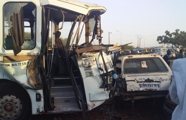 Chute d’un bus malien du pont de la Patte d’Oie : Un mort et 7 blessés graves enregistrés