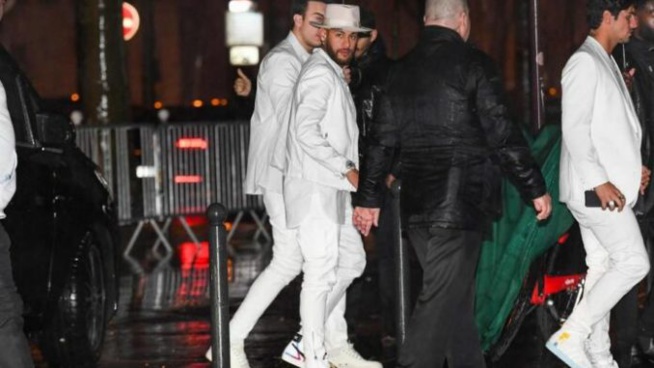 Pour l’anniversaire de Neymar, découvrez ce qu’a demandé le PSG à ses joueurs Pour l’anniversaire de Neymar, découvrez ce qu’a demandé le PSG à ses joueurs