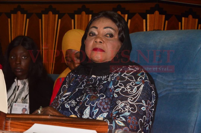 Forum du 1er emploi, le MEDS du président Mbagnick Diop réussit le pari de l19 eme éditions. Forum du 1er emploi, le MEDS du président Mbagnick Diop réussit le pari de l19 eme éditions.