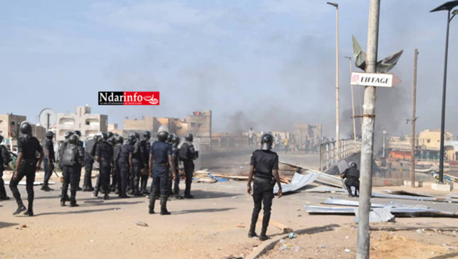 Saint-Louis: Violents affrontements entre forces de l'ordre et pêcheurs à Guet-Ndar Saint-Louis: Violents affrontements entre forces de l'ordre et pêcheurs à Guet-Ndar