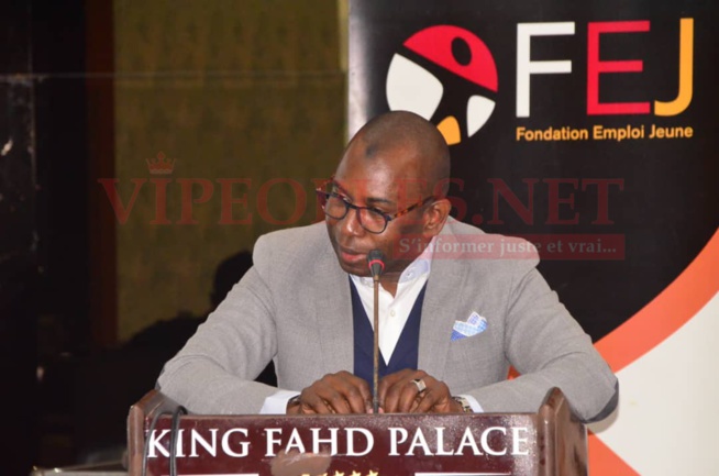 Des milliers de jeunes au Forum du 1er emploi avec le Meds Jour 2. Des milliers de jeunes au Forum du 1er emploi avec le Meds Jour 2.