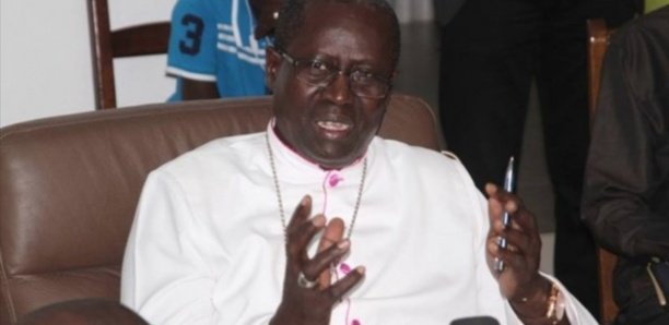 Monseigneur Benjamin Ndiaye : « Le Sénégal est prisonnier de ses hommes politiques » Monseigneur Benjamin Ndiaye : « Le Sénégal est prisonnier de ses hommes politiques »