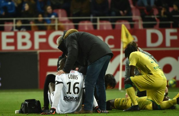 Dijon: Alfred Gomis souffre d’une rupture du ligament postérieur (officiel) Dijon: Alfred Gomis souffre d’une rupture du ligament postérieur (officiel)