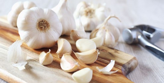 L'ail: Un remède naturel pour vite soulager le rhume et la grippe L'ail: Un remède naturel pour vite soulager le rhume et la grippe