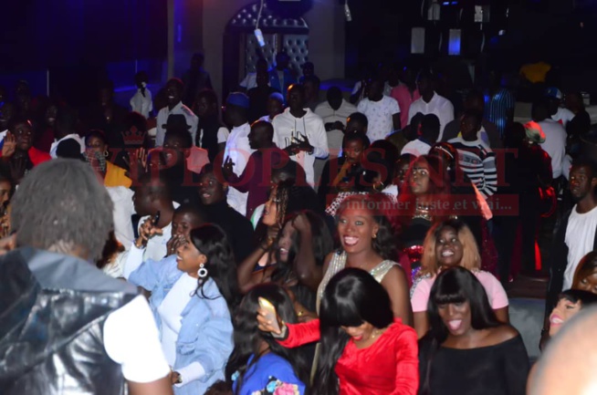 68 PHOTOS: Dans une robe super élégante et classe, TITI élève la barre au sommet du Sams prestige de Thies. 68 PHOTOS: Dans une robe super élégante et classe, TITI élève la barre au sommet du Sams prestige de Thies.