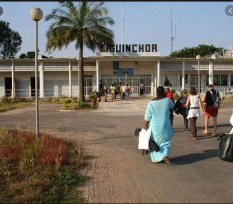 Incendie de l’Aéroport de Ziguinchor - ADS rassure: « L’aéroport est resté ouvert à la circulation aérienne et aucun vol n’a été annulé » Incendie de l’Aéroport de Ziguinchor - ADS rassure: « L’aéroport est resté ouvert à la circulation aérienne et aucun vol n’a été annulé »