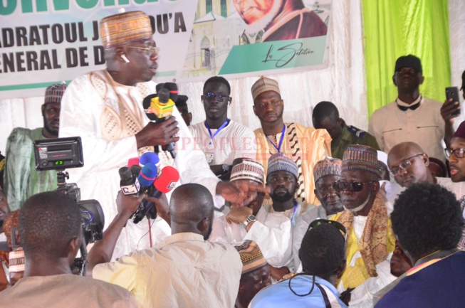 Les 43 images du Hadaratoul Jumah Nationale du fils cadet de Mame Baye, Baye Mbaye MC Niasse au stade Leopold Senghor