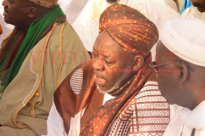 Les 43 images du Hadaratoul Jumah Nationale du fils cadet de Mame Baye, Baye Mbaye MC Niasse au stade Leopold Senghor