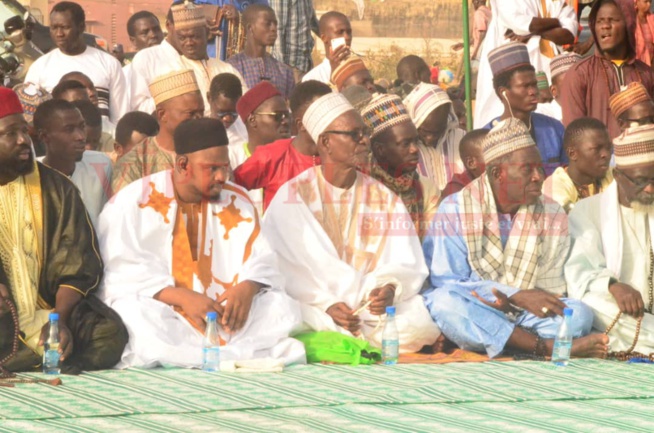 Les 43 images du Hadaratoul Jumah Nationale du fils cadet de Mame Baye, Baye Mbaye MC Niasse au stade Leopold Senghor