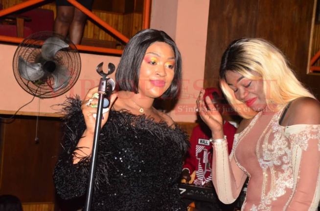 Dans la chaleur de la nuit, la lionne de la musique,TITI bari bagace au sommet du Ravin Night de Guédiawaye