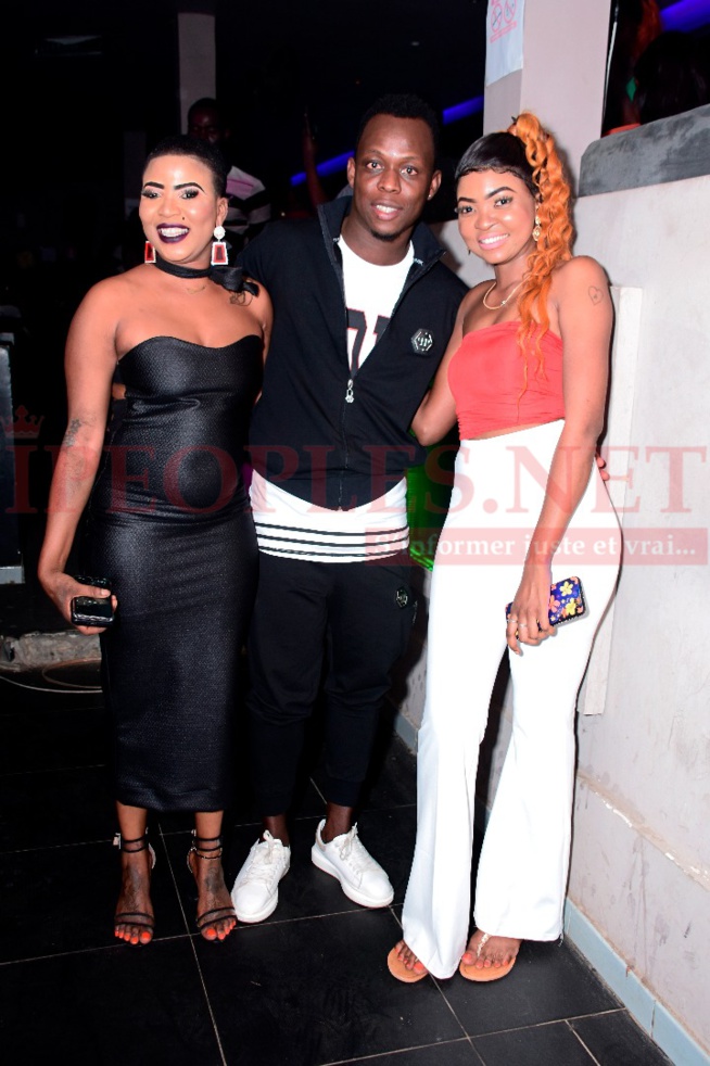 VIDÉO: Saraba Night chauffe, El Hadj Keita le Neymar de sa génération élu nouveau chouchou des jeunes filles de la Médina.