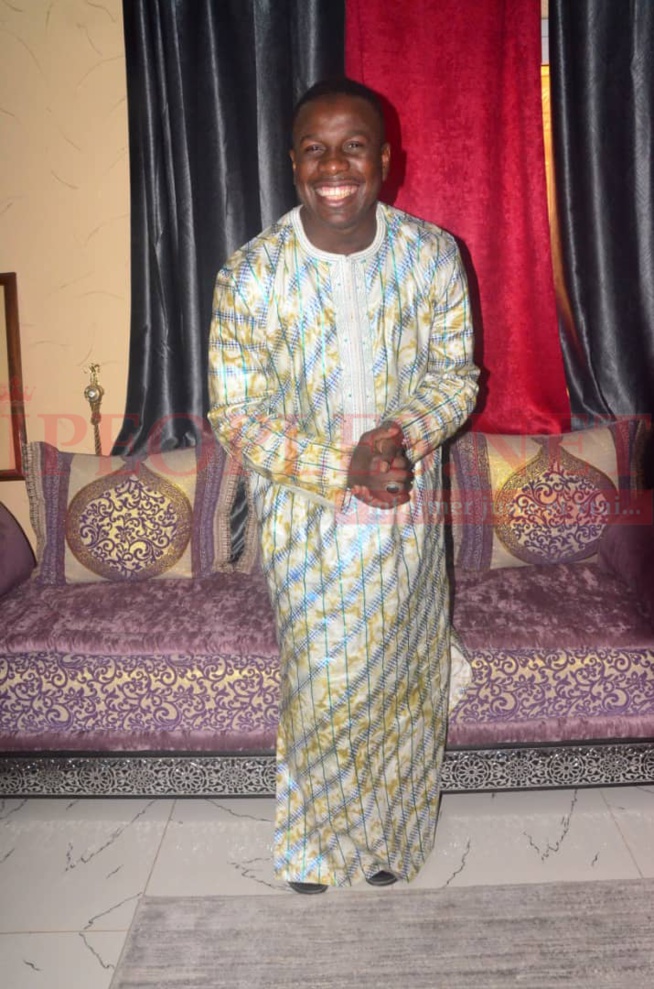 La belle complicité entre Djiby Dramé et son épouse Maman Chérie. Admirez les images La belle complicité entre Djiby Dramé et son épouse Maman Chérie. Admirez les images