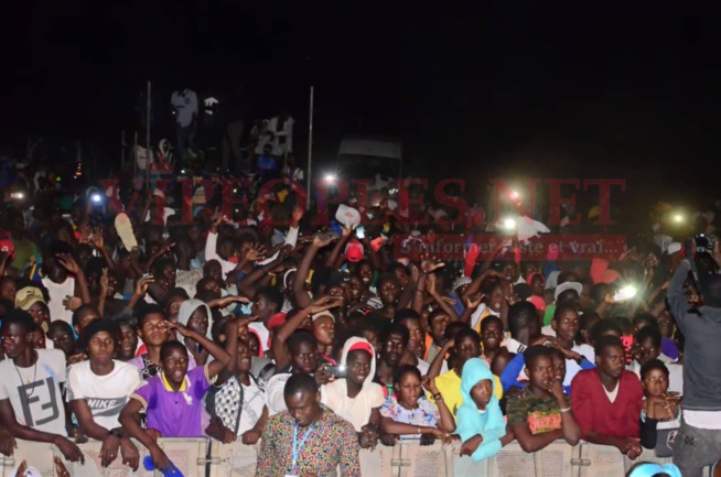 PHOTOS: FESTIVAL DU SAHEL, stylée et fashion,la lionne de la musique, TITI rougit encore de talent à Tamba