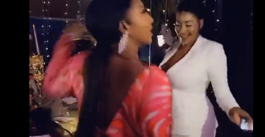 WOUUW !! Cette Vidéo trés hot de Diaba Sora enflamme le web