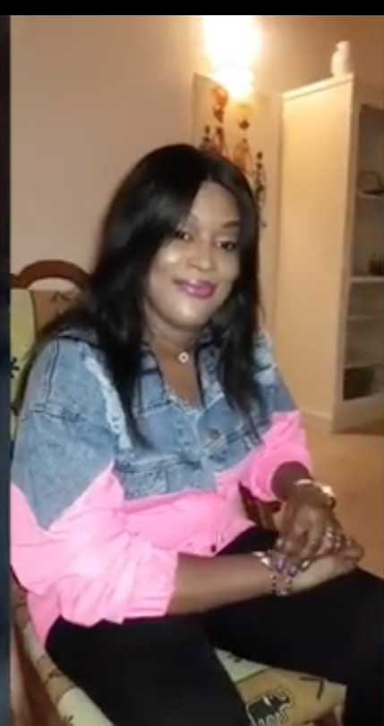 VIDÉO: Une vraie béte de scéne, regardez Titi dans ses oeuvres au Black & Withe de Kafountine