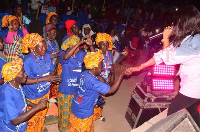 L’intégralité des images du grand concert de la lionne Titi au carnaval du sud de Kafountine L’intégralité des images du grand concert de la lionne Titi au carnaval du sud de Kafountine