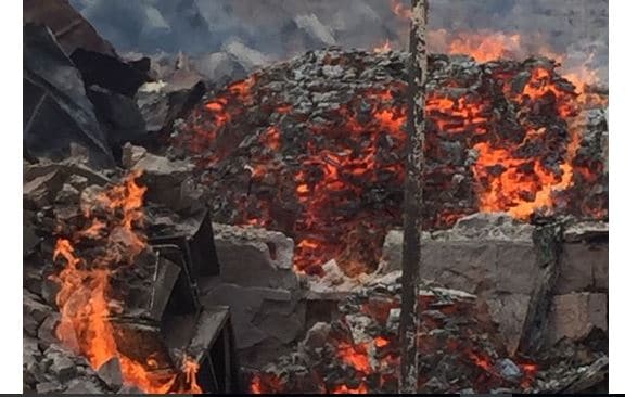 Mbeubeuss: Une plateforme réduite en cendres par un incendie