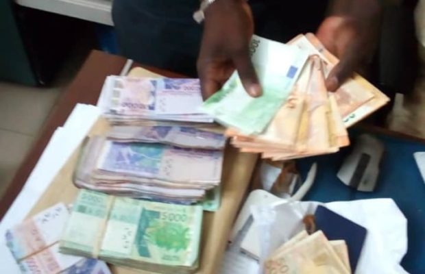 Condamné à 4 ans: ce charlatan promettait de multiplier les 1,2 million de son cousin Condamné à 4 ans: ce charlatan promettait de multiplier les 1,2 million de son cousin
