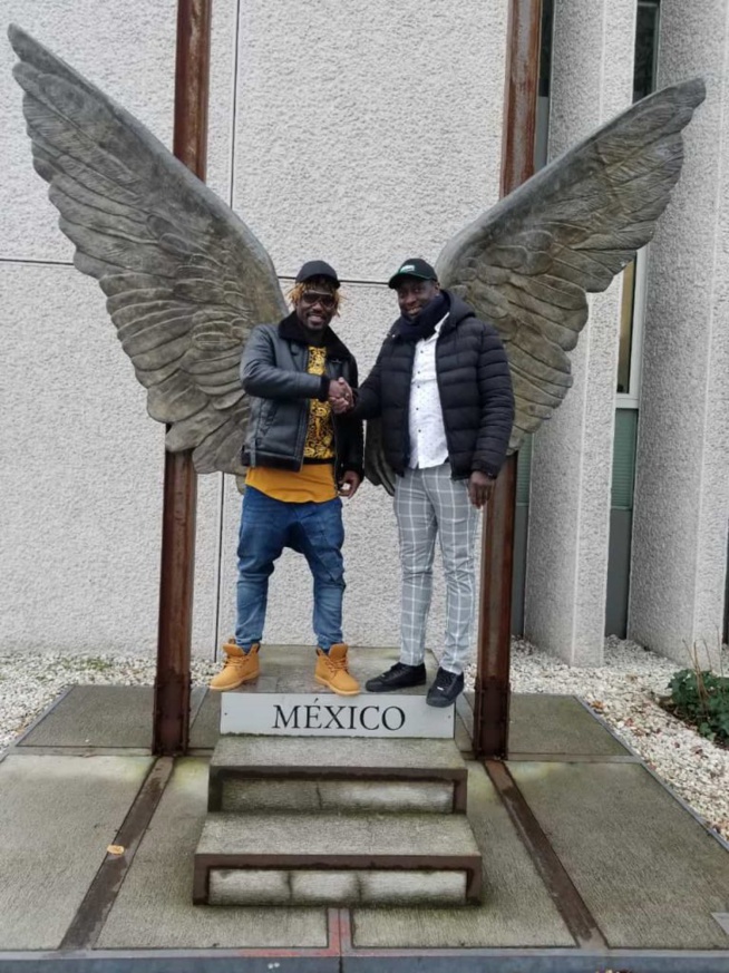 L’ambassadeur du Sénégal en Allemagne reçoit l'artiste Pape Ndiaye Thiopete et le Promoteur Gambien Modou Low